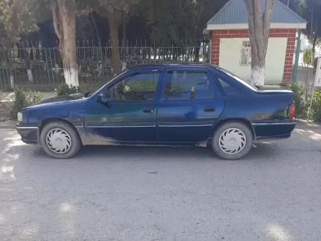 Opel Vectra A, 1995 1, avtobaza.tj