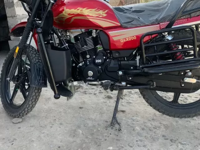 Suzuki мотоцикл 200, 2025 1, avtobaza.tj