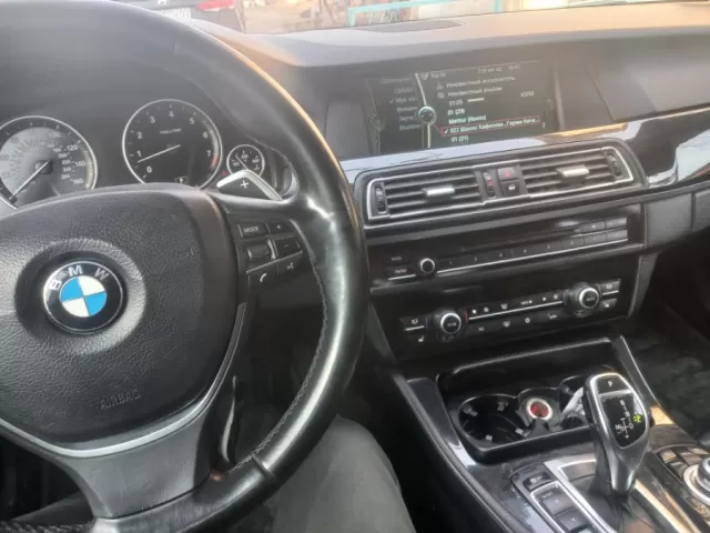 BMW 5 Series 530, 2011 1, avtobaza.tj