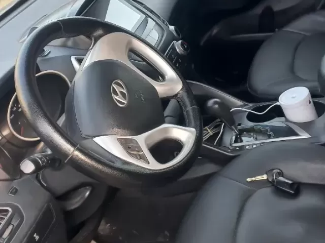 Hyundai Tucson, 2010 1, avtobaza.tj