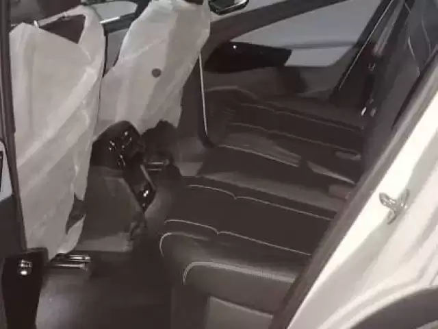 Volkswagen ID.4, 2025 1, avtobaza.tj