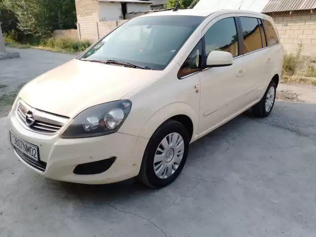 Opel Zafira, 2010 1, avtobaza.tj Opel Zafira, 2010 1, avtobaza.tj
