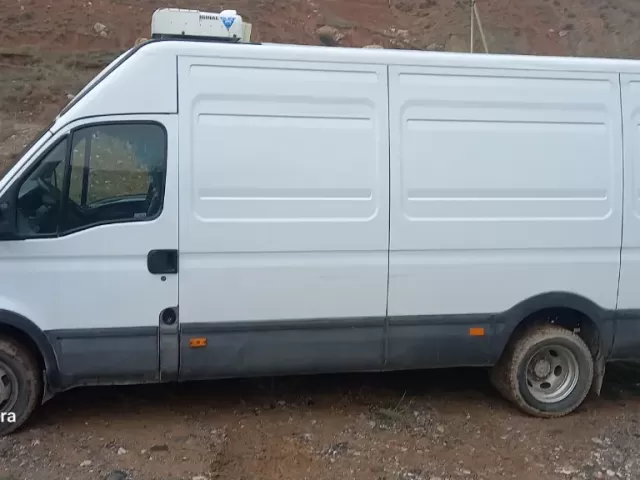 Фургон Iveco, 2008 1, avtobaza.tj