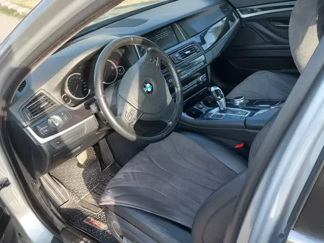 BMW 5 Series 520 1, avtobaza.tj