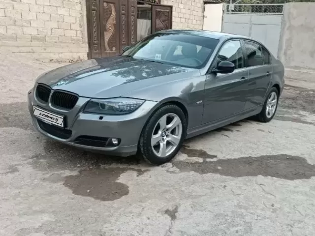 BMW 3 Series 320 1, avtobaza.tj