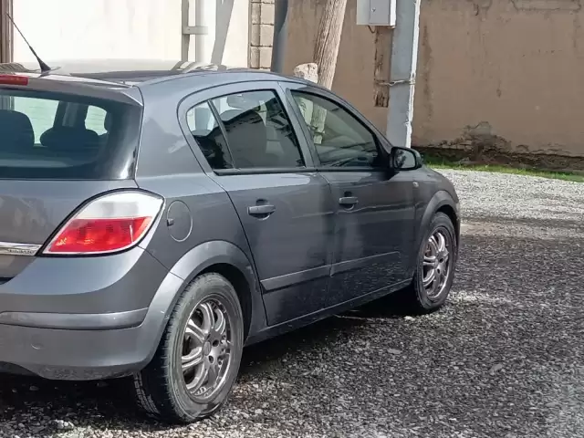 Opel Astra H, 2006 1, avtobaza.tj