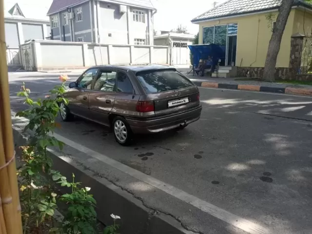 Opel Astra F 1, avtobaza.tj