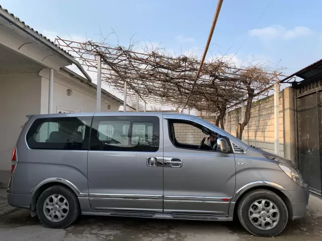 Huinday Grand Starex, 2015 1, avtobaza.tj