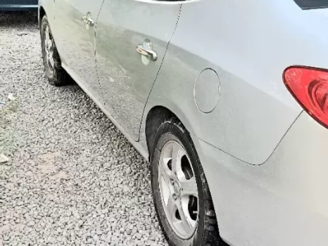 Hyundai Avante, 2010 1, avtobaza.tj