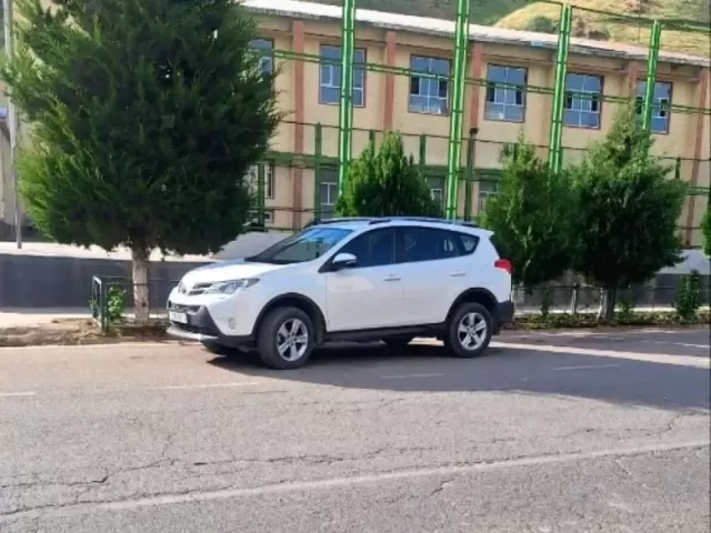 Toyota RAV 4, 2014 1, avtobaza.tj