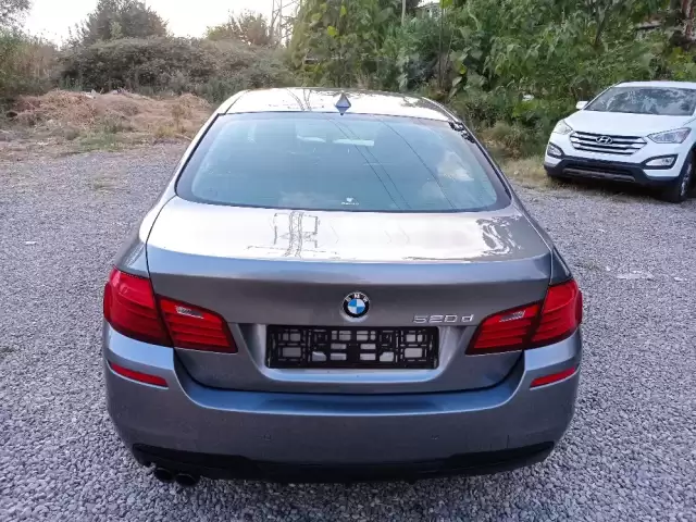 BMW 5 Series 520, 2016 1, avtobaza.tj