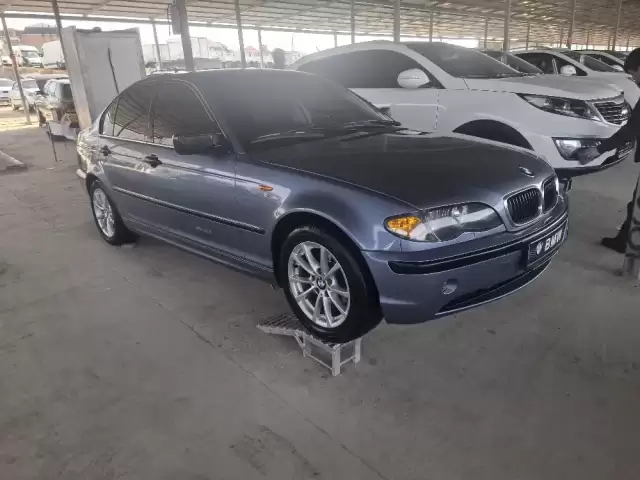 BMW 3 Series 318, 2003 1, avtobaza.tj