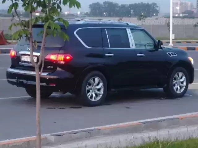 Infiniti QX56, 2010 1, avtobaza.tj