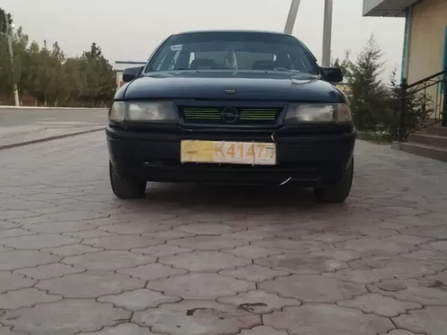 Opel Vectra A 1, avtobaza.tj