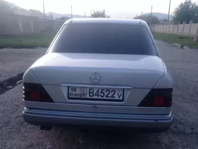 Mercedes-Benz W124 1, avtobaza.tj