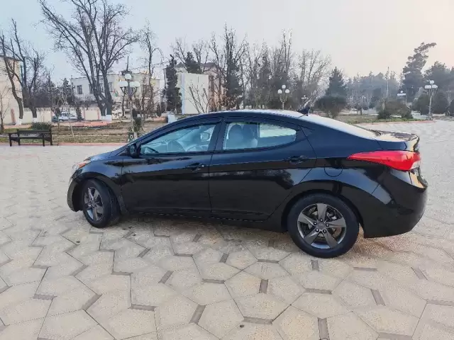 Hyundai Elantra, 2013 1, avtobaza.tj