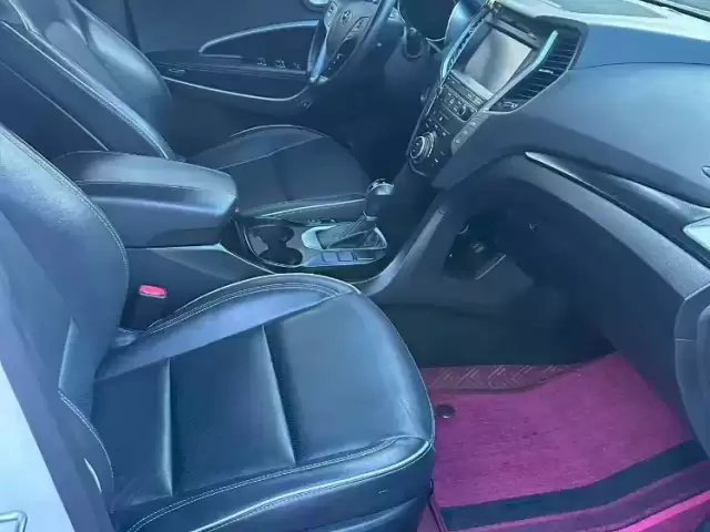 Hyundai Santa Fe, 2017 1, avtobaza.tj