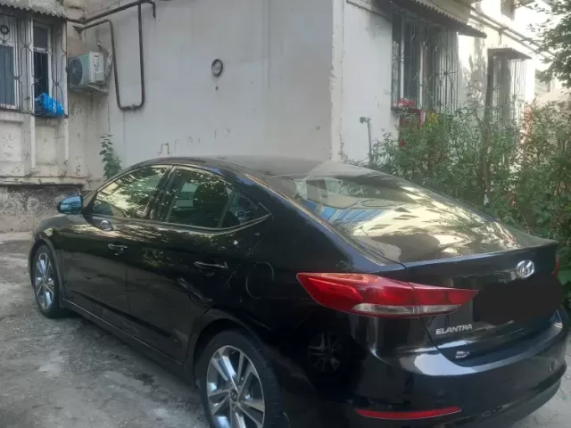 Hyundai Elantra 1, avtobaza.tj