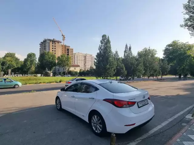 Hyundai Avante, 2014 1, avtobaza.tj
