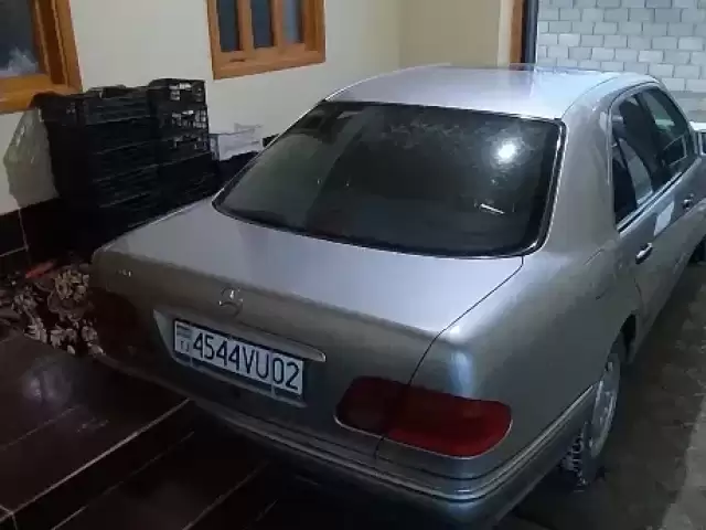 Mercedes-Benz E class, 1997 1, avtobaza.tj