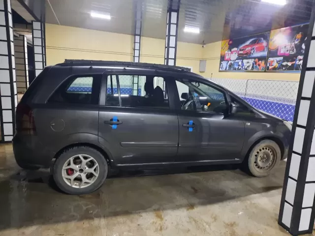 Opel Zafira 1, avtobaza.tj