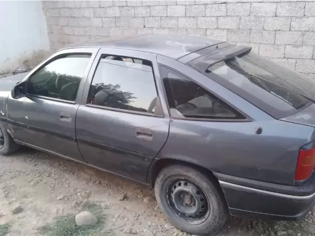 Opel Vectra A 1, avtobaza.tj