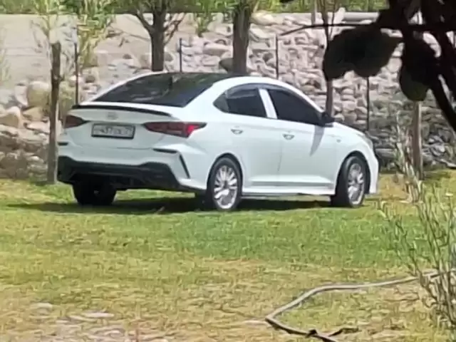 Hyundai Solaris, 2017 1, avtobaza.tj