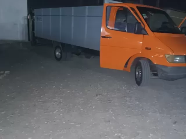 Грузовики Mercedes-Benz, 2000 1, avtobaza.tj
