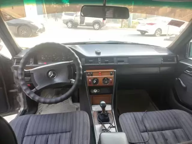 Mercedes-Benz W124, 1990 1, avtobaza.tj Mercedes-Benz W124, 1990 1, avtobaza.tj