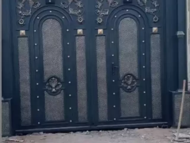 Дарвоза краска, фасад травертин 1, farmo.tj