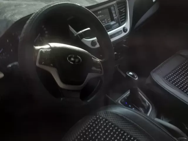 Hyundai Solaris, 2018 1, avtobaza.tj