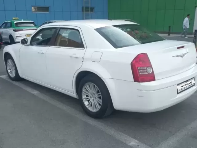 Chrysler 300C 1, avtobaza.tj