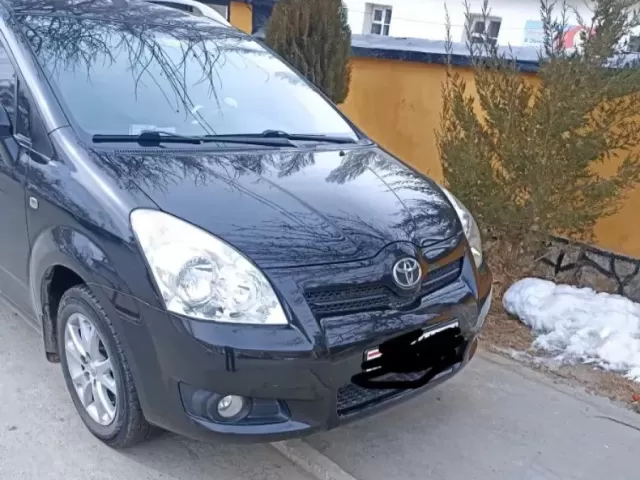 Toyota Corola Verso, 2009 1, avtobaza.tj