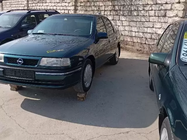 Opel Vectra A, 1995 1, avtobaza.tj