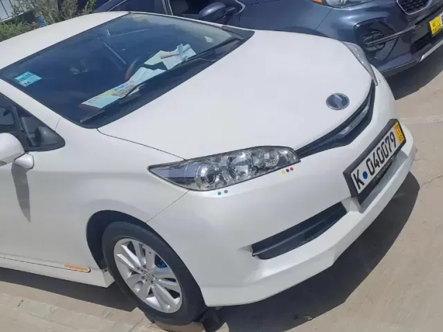 Toyota Wish 1, avtobaza.tj