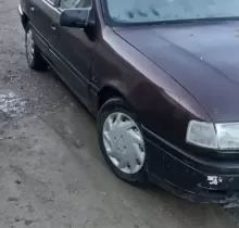 Opel Vectra A, 1992 в Исфара 