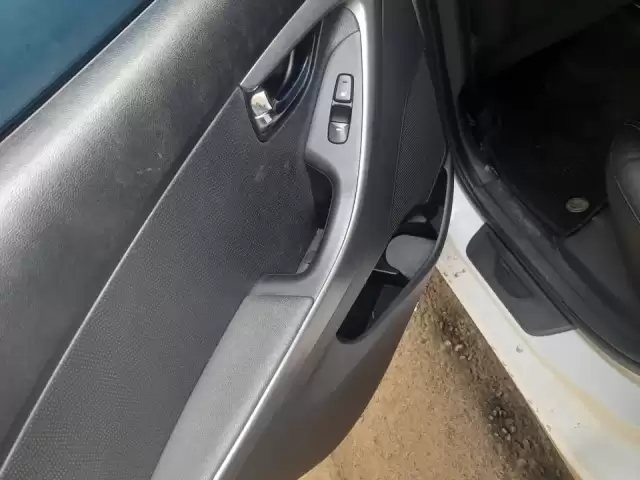 Hyundai Avante, 2011 1, avtobaza.tj