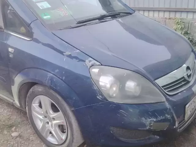 Opel Zafira, 2010 1, avtobaza.tj