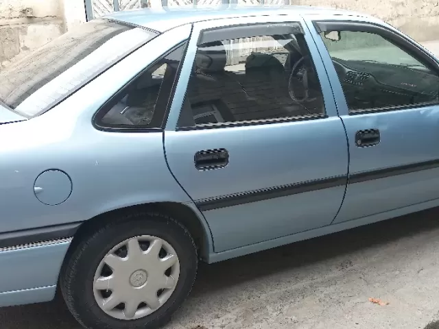 Opel Vectra A 1, avtobaza.tj