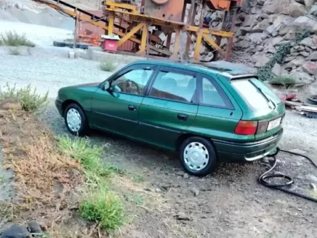 Opel Astra F 1, avtobaza.tj