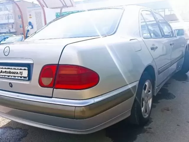 Mercedes-Benz E class 1, avtobaza.tj