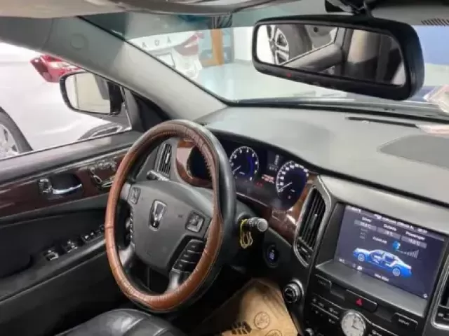 Hyundai Equus, 2010 1, avtobaza.tj