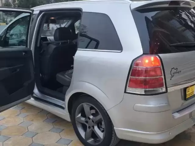 Opel Zafira, 2008 1, avtobaza.tj