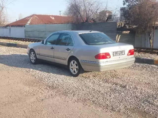 Mercedes-Benz E class, 1998 1, avtobaza.tj