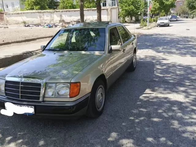 Mercedes-Benz W124, 1992 1, avtobaza.tj