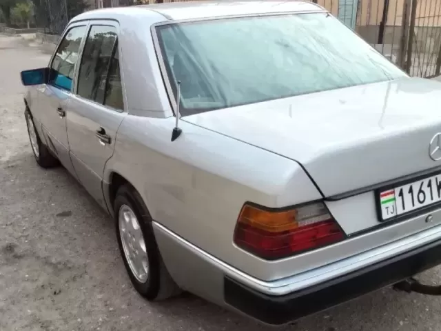 Mercedes-Benz W124 1, avtobaza.tj