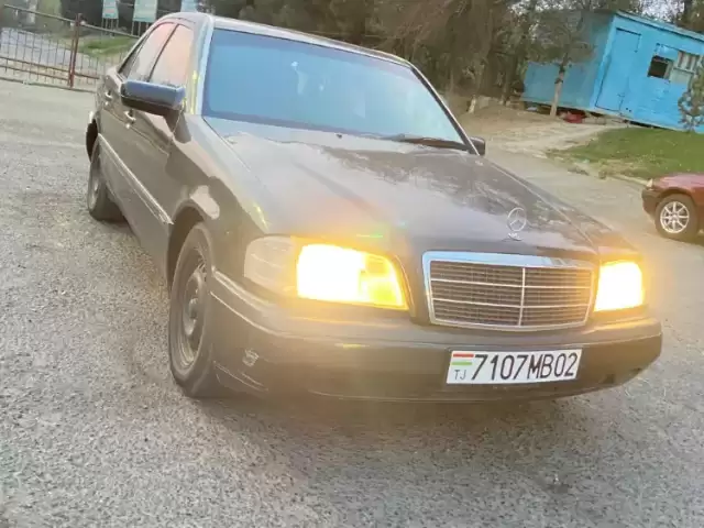 Mercedes-Benz E class, 1994 1, avtobaza.tj