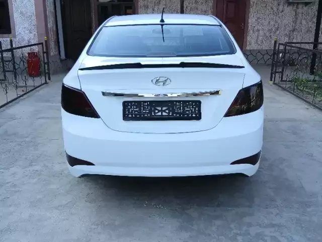 Hyundai Solaris, 2016 1, avtobaza.tj