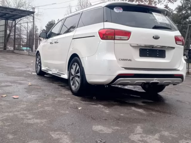 Kia Carnival, 2014 1, avtobaza.tj