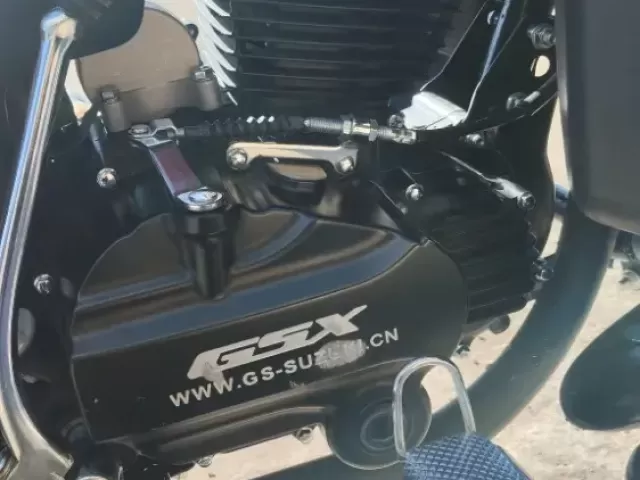 Suzuki мотоцикл, 2024 1, avtobaza.tj